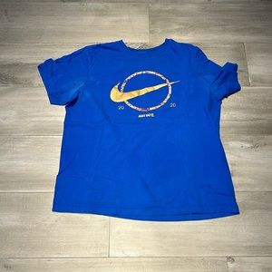 Nike tee